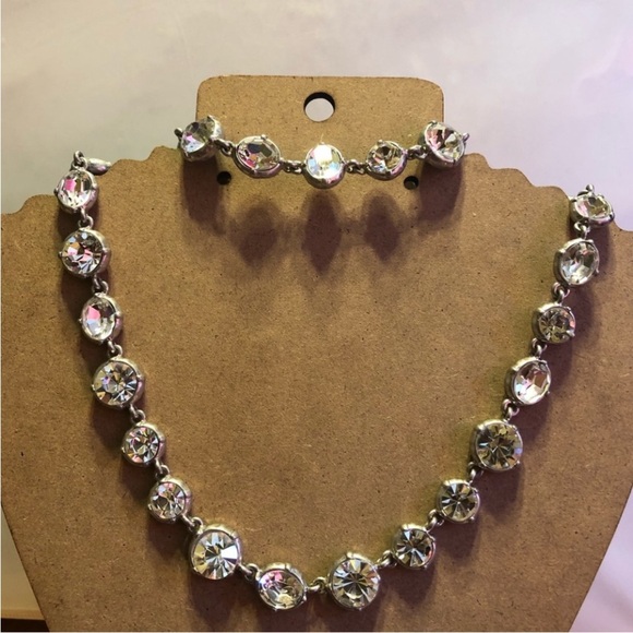 Chloe and Isabel Brilliant Crystal Necklace c & i - Picture 1 of 3